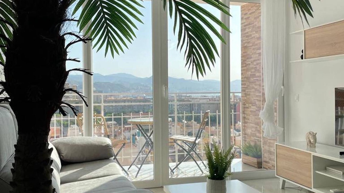 Carretera de Cadiz Apartment | Holidays2Malaga Princesa 3 bedrooms with city views & terrace 200m from beach