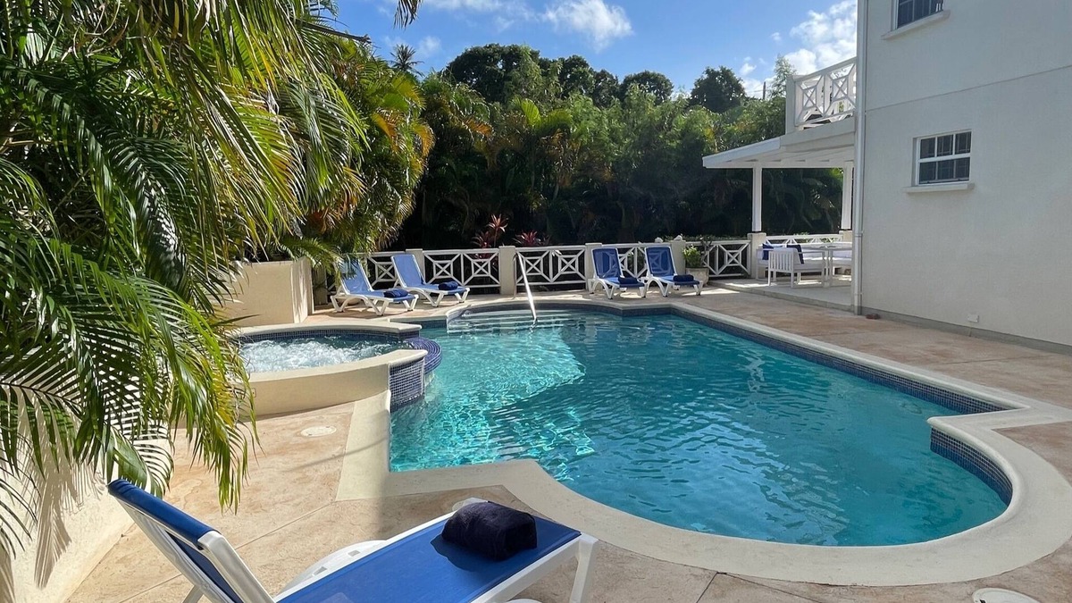 Clinketts Villa | Holland Park Villa Barbados, Sleeps 8, Private Pool