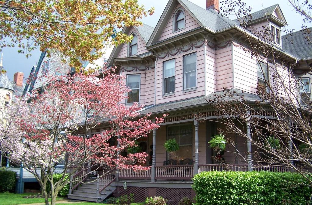 Frederick Bed & Breakfast | Hollerstown Hill Bed and Breakfast