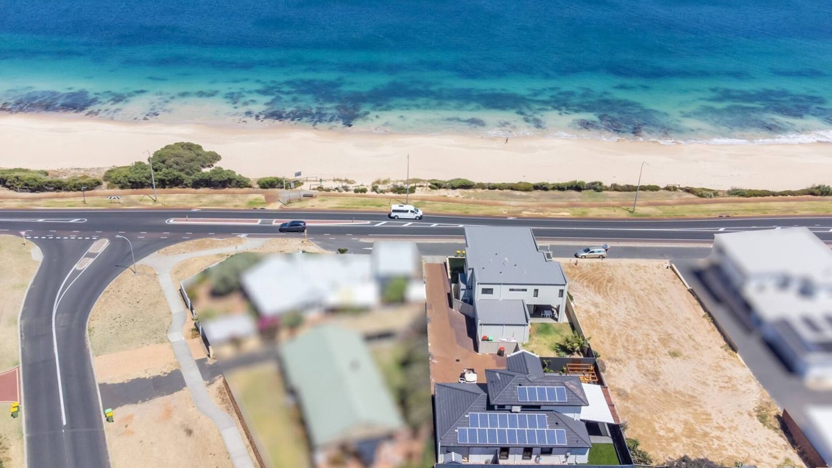 South Bunbury House | Hollow Beach House - Bunbury