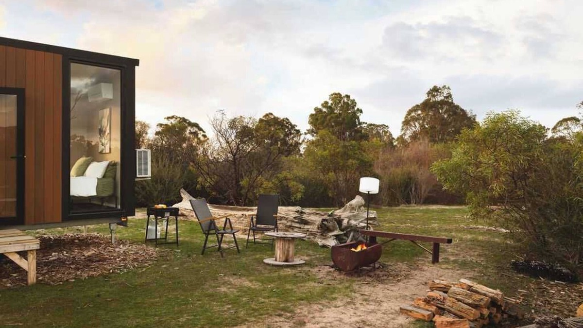 Laharum House | Hollow Mountain Getaway 2 by Tiny Away