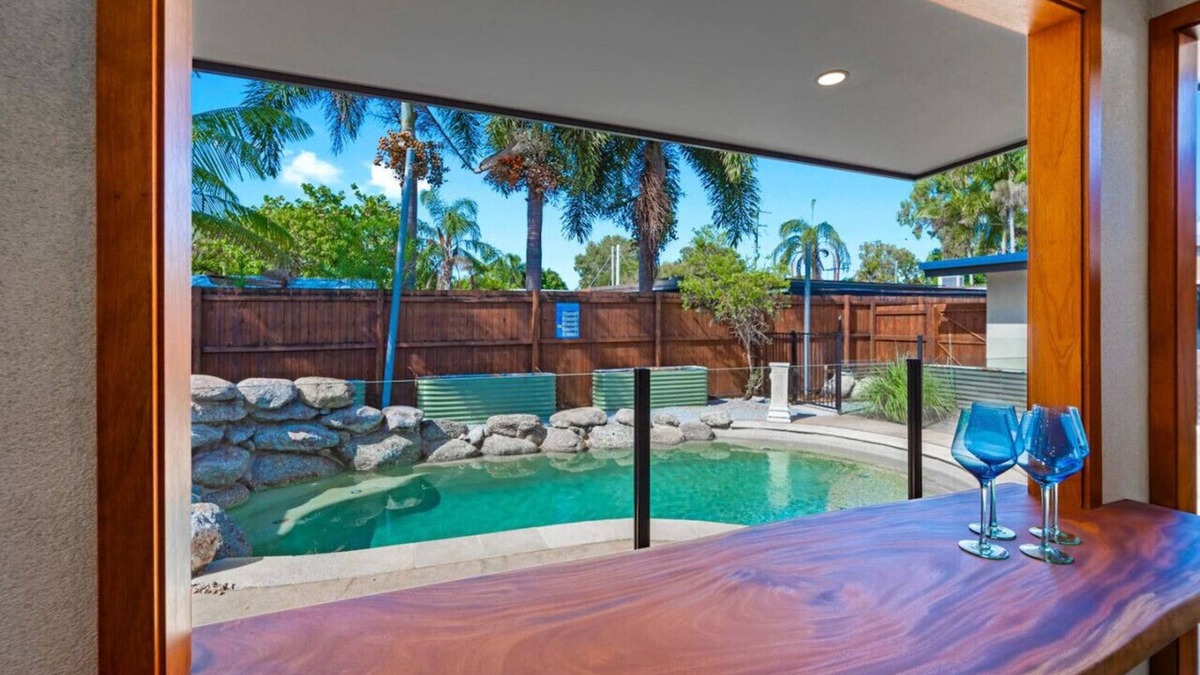 Holloways Beach House | Holloways Beach Haven 4BR - Pool, 300mtrs to beach