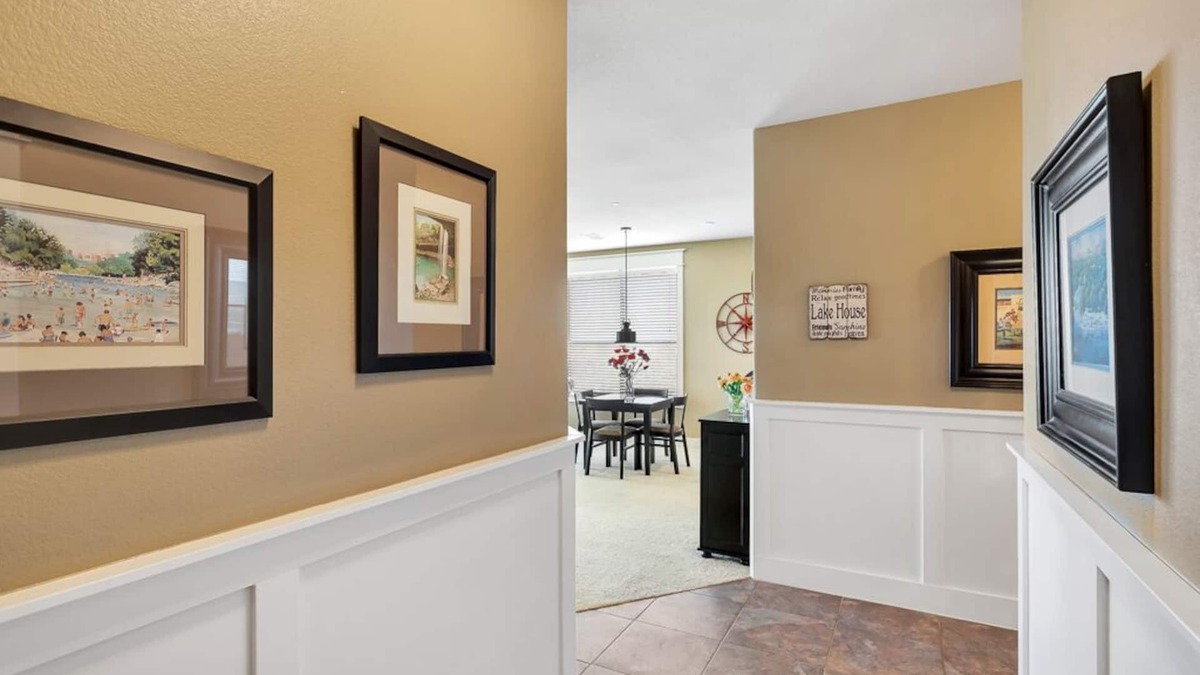 Jonestown Condo | Hollows Resort Villa with Panoramic Lake & Hill Country Views, 4 pools & Beach Club!