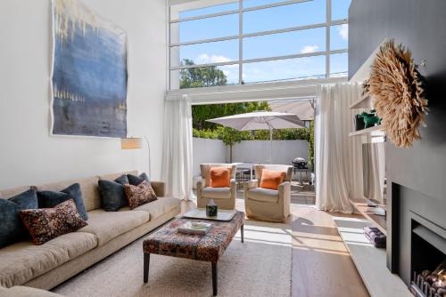 Saint Albans House | Holly Road Executive Townhouse