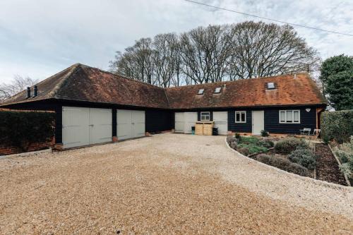 Turville House | Hollyhock Lodge