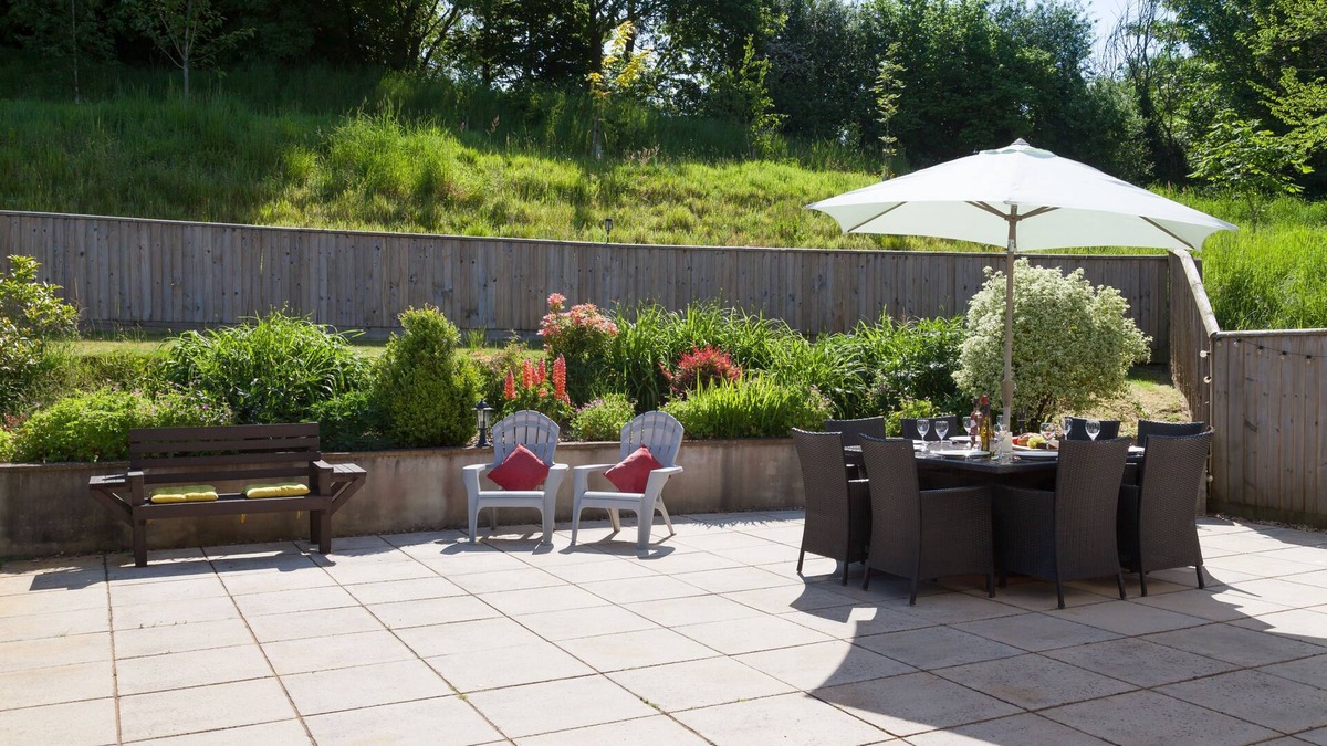 Saint Blazey House | Holywell House (4 Guests) - a spacious house sleeping 4 guests in 2 bedrooms