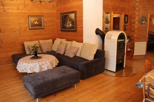 Eging am See Apartment | Holzkastl