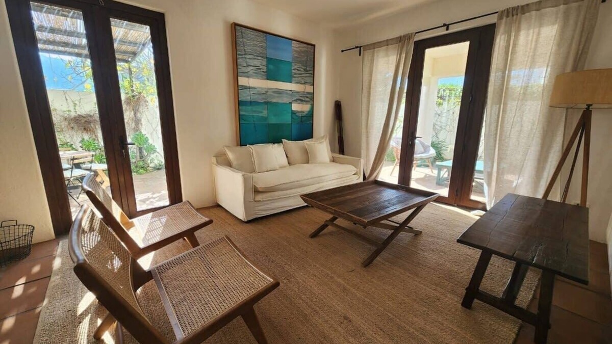 Cachagua House | HOM | Casa con Piscina y Parrilla Casapueblo 8PAX
