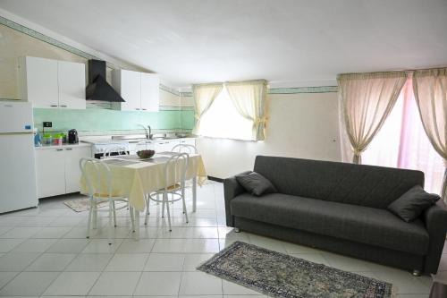 Acri House | HOME 2000