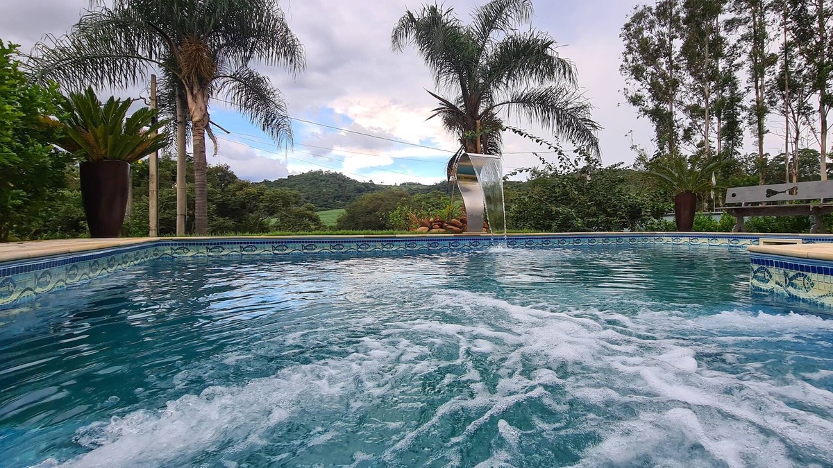 Caiocara House | Home at Atibaia - SP. Condominium with pool and nature