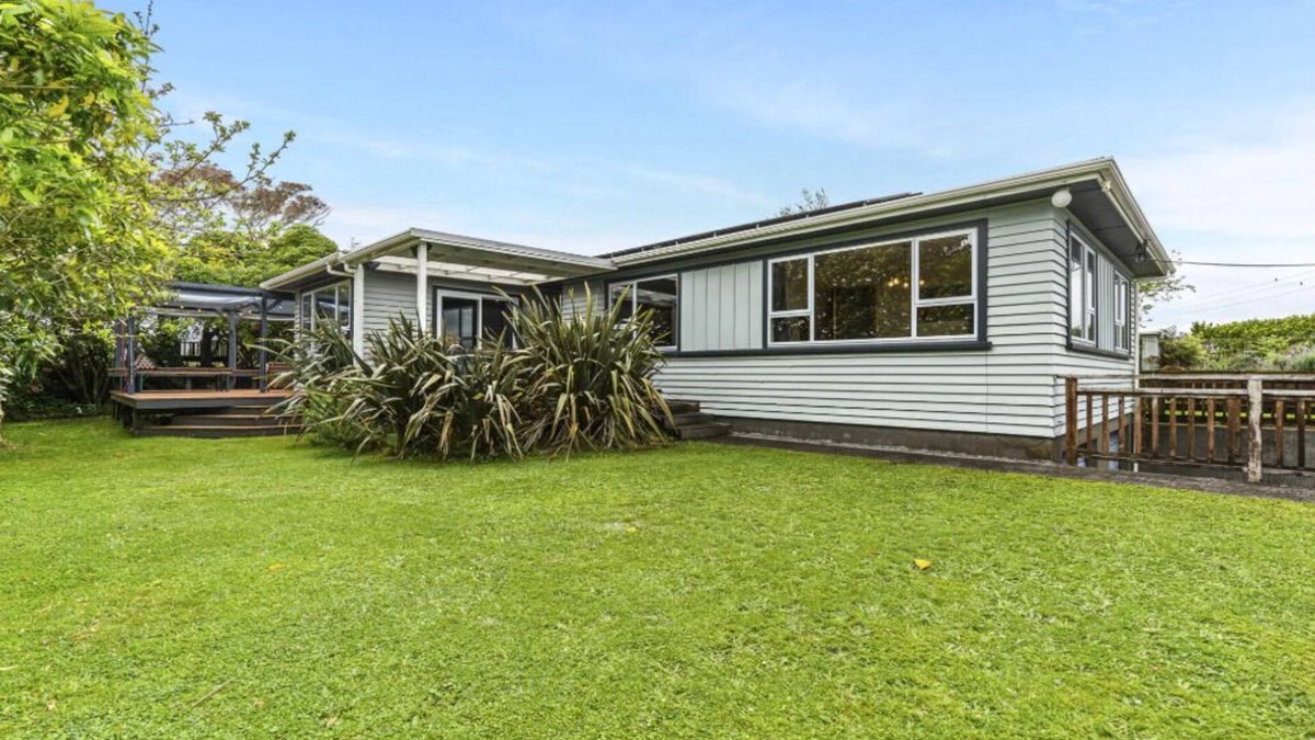 Pitone House | Home available in Okato for Te Matatini