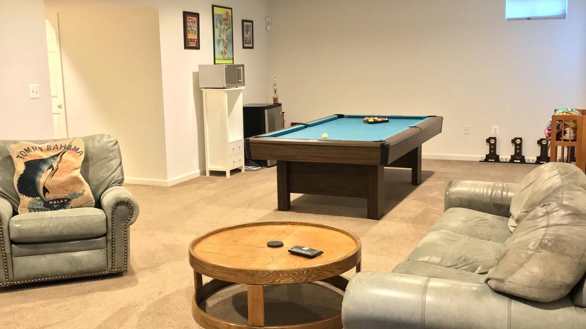 Fredericksburg House | "Home Away From Home"/5 mins from downtown Fredericksburg & mall!