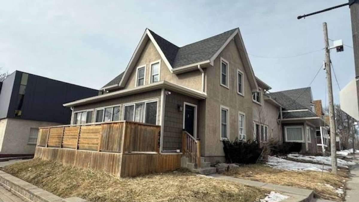 Downtown Niagara Falls House | Home Away From Home 2BD by TIG Management