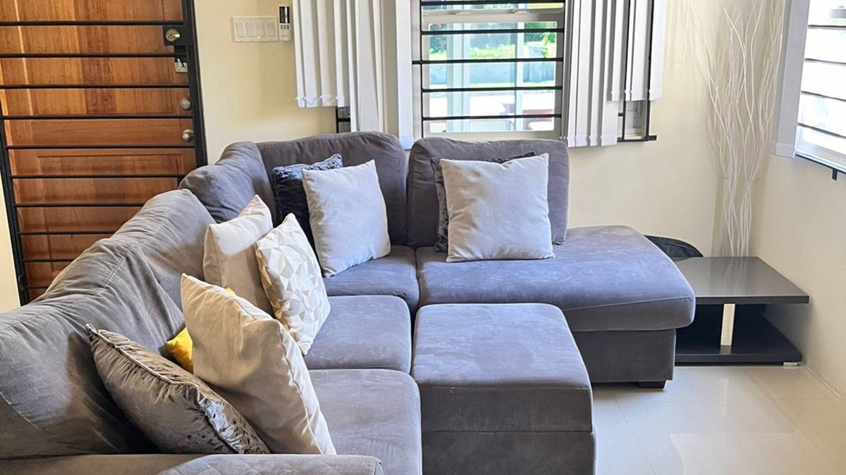 Claremont Villa | Home Away From Home, Tranquility @ Draxhall Manor