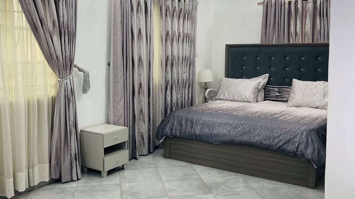 Ikorodu Apartment | Home away from hob/jacuzzi/steamer