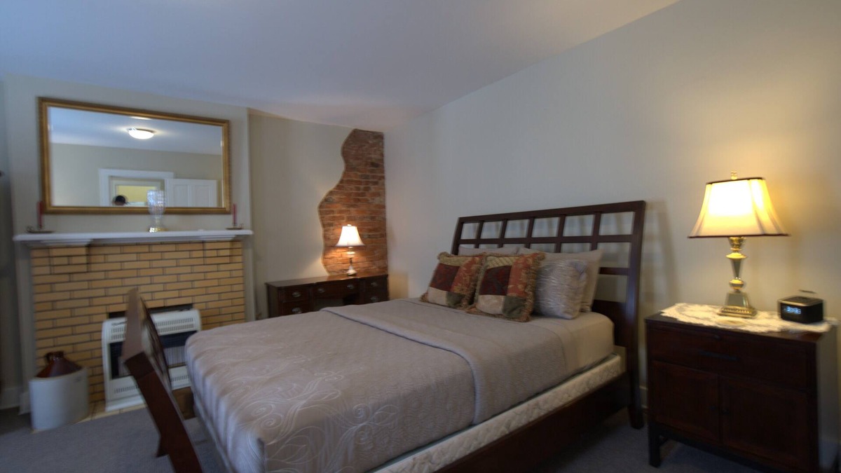 Maysville Apartment | Home away from Home! - 1BR apartment in Maysville