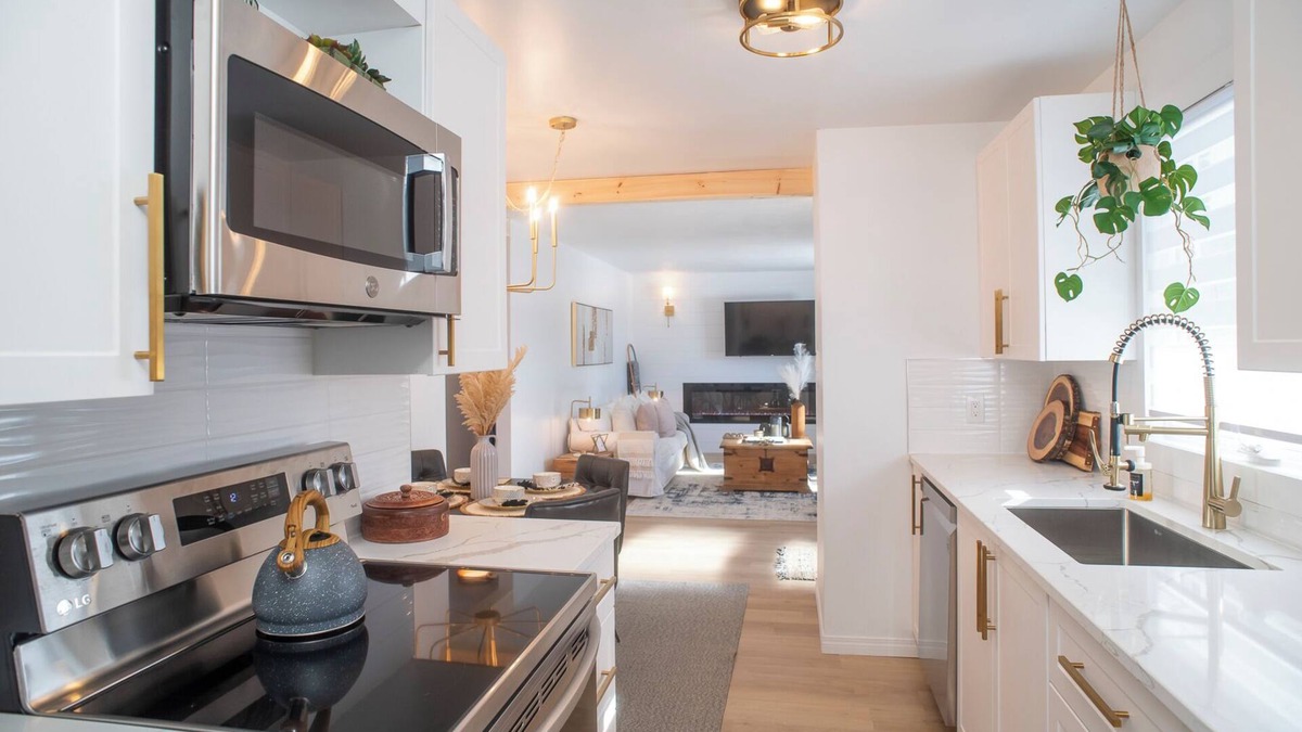 Thunder Bay House | Home Away from Home