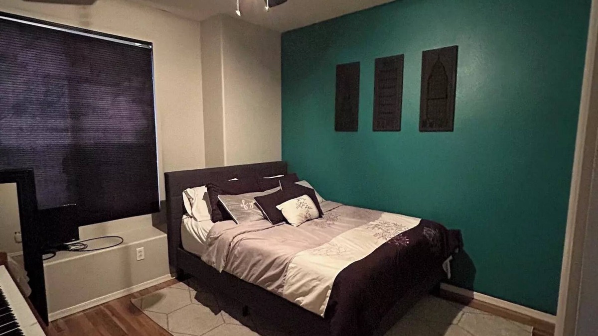 Coldwater Springs House | Home away from home in Avondale