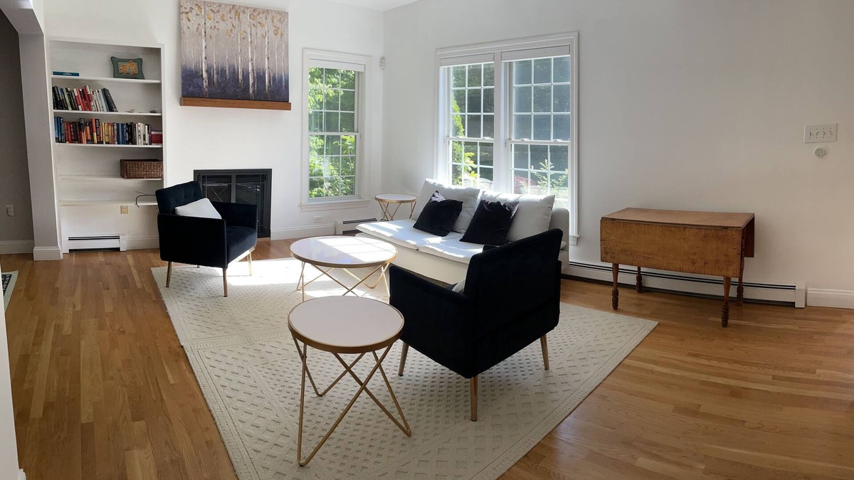 Adamsville House | Home-away-from-home in Westport Harbor.