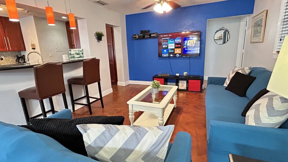 Olympia Heights House | HOME AWAY FROM HOME Near Airport/Malls/Highways
