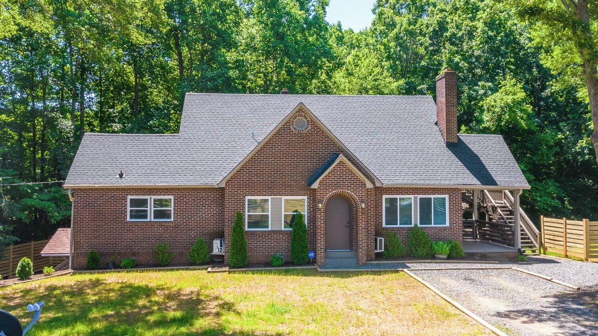 Boger City Apartment | Home away from home