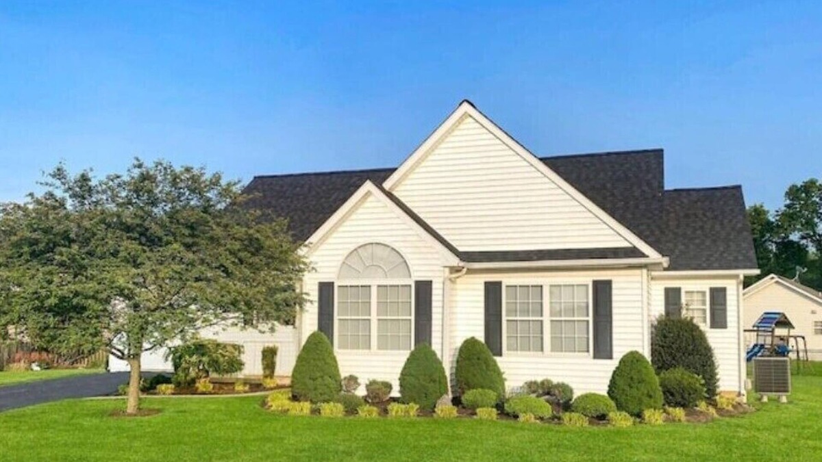 Martinsburg House | Home Away From Home