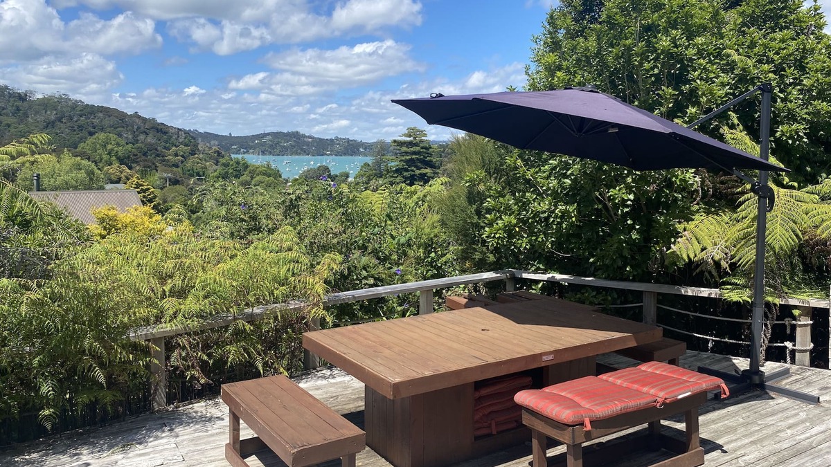 Russell House | Home away from Home - with Water Views