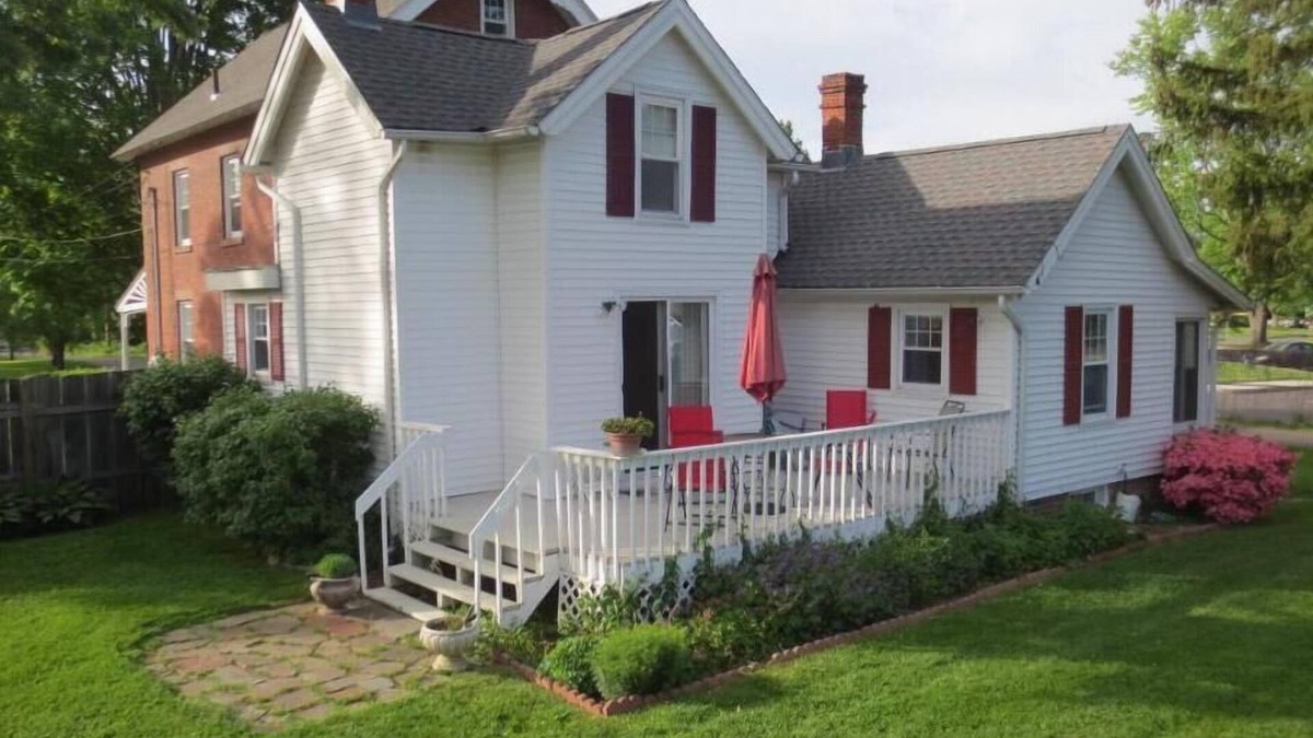 Windsor House | Home Away From Homen