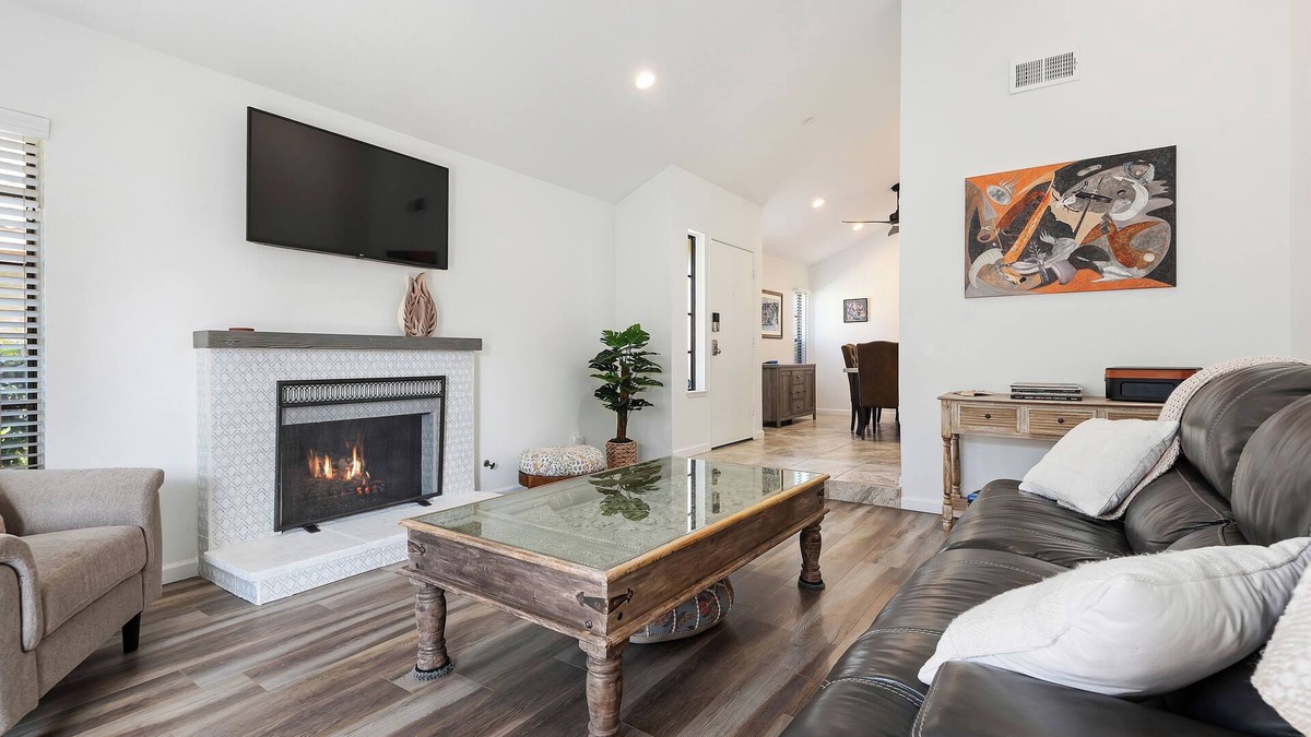 Sea View Estates Condo | Home by the Harbor - Quiet 2-bedroom near the beach, walk to everything