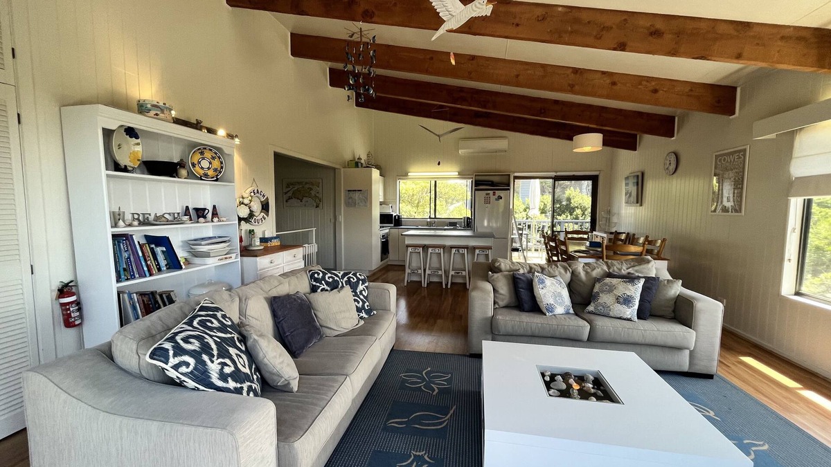 Smiths Beach House | Home by the surf at Smiths Beach, Phillip Island