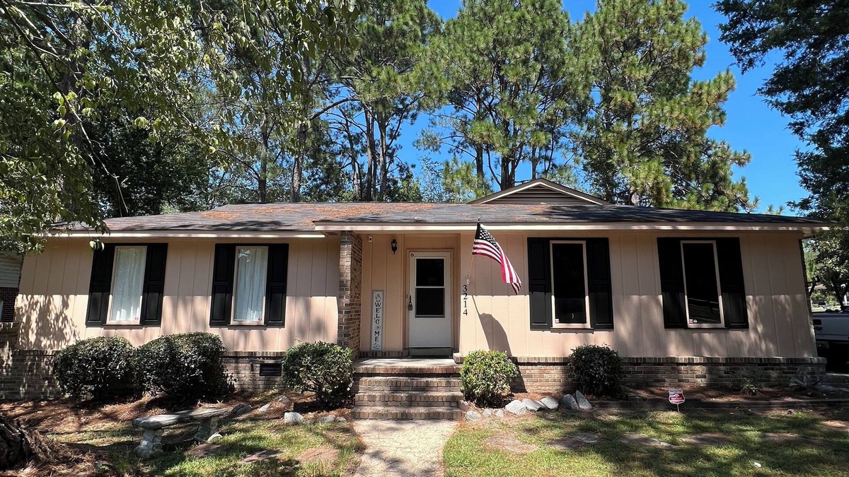 Huntcliff House | Home columbia, near fort Jackson