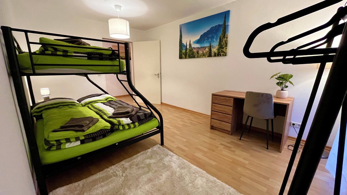 Plagwitz Apartment | Home feeling in Leipzig Lindenau incl. parking space