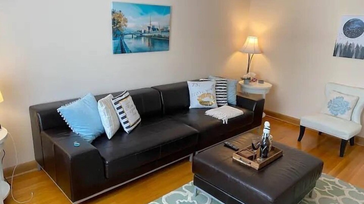 Cambridge House | Home for 6, many amenities added. Minutes from Galt downtown.