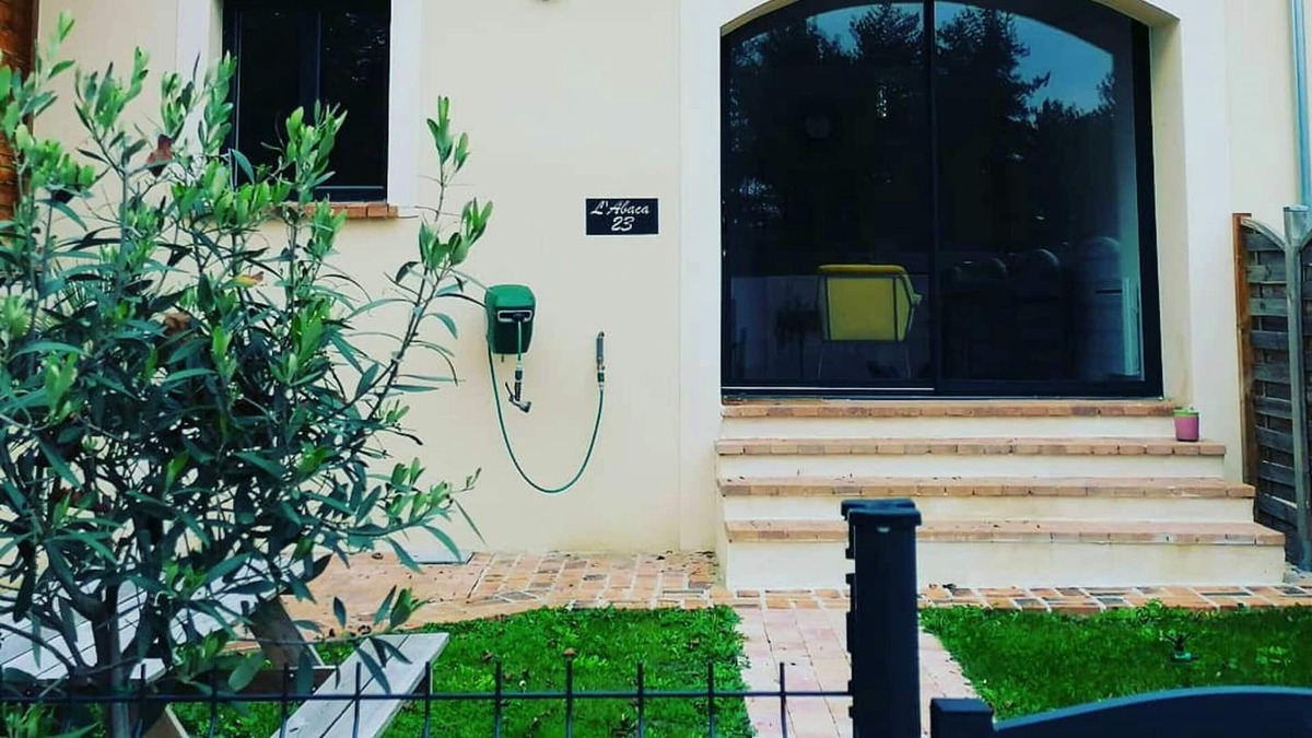 Sainte-Genevieve-les-Gasny House | Homerez - Nice house with garden and terrace & Wifi
