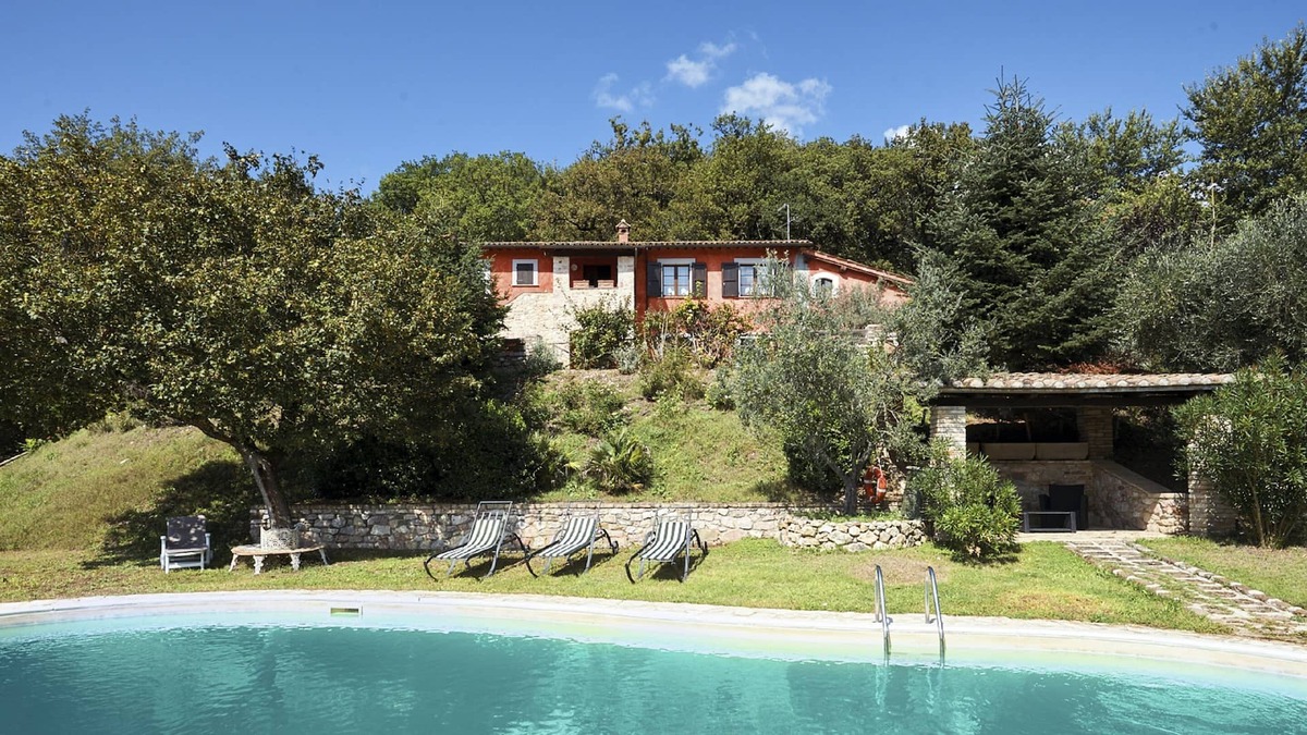 Sant'Anatolia di Narco House | Home holiday with swimming pool near Spoleto, Norcia and Assisi