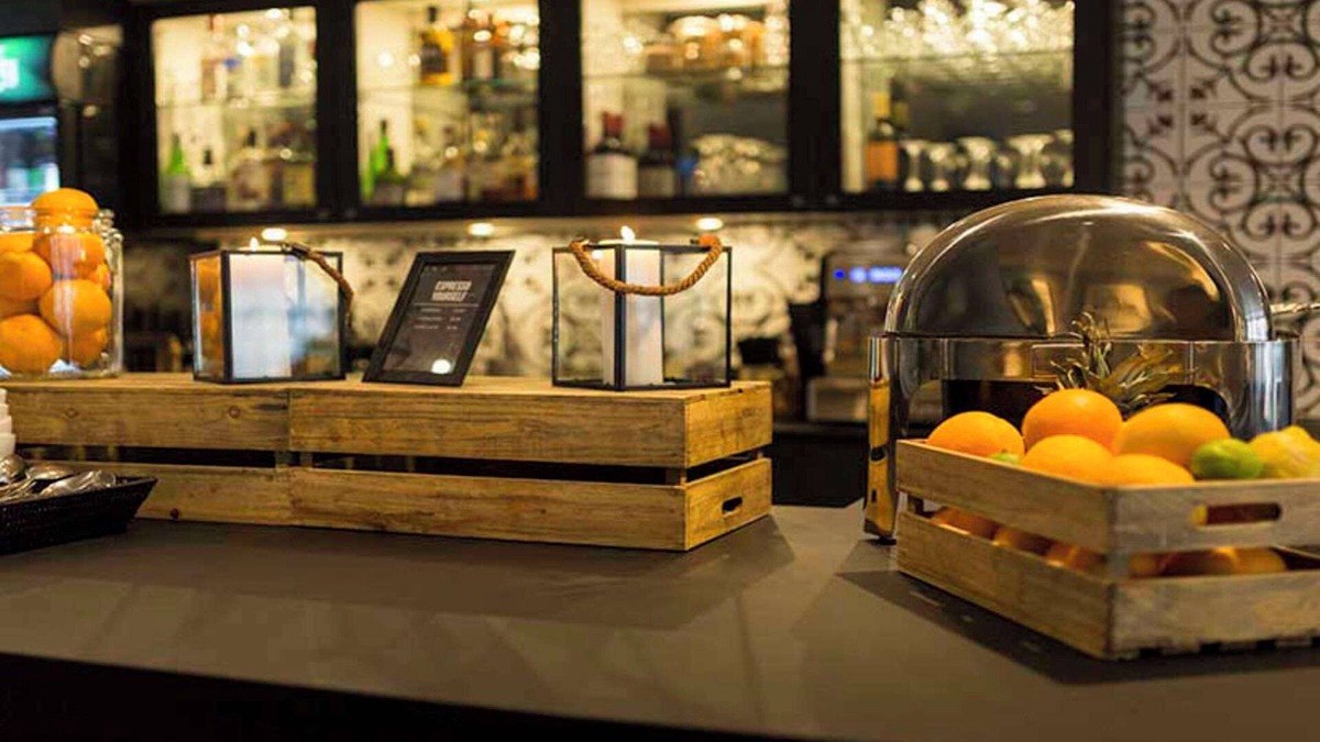 Umea Hotel | Home Hotel Uman - Dinner included