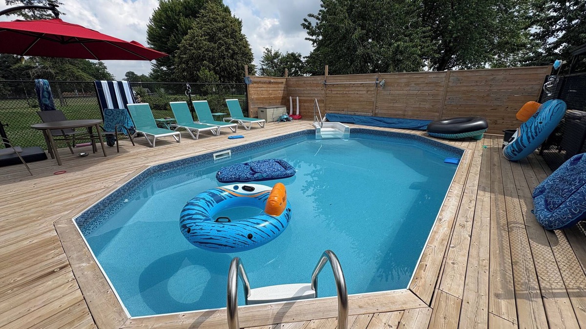 Conestogo House | Home in Beautiful Conestogo with POOL