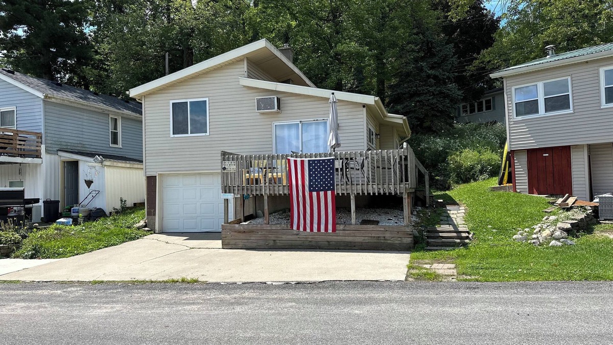 Smyrna House | Home in Belding