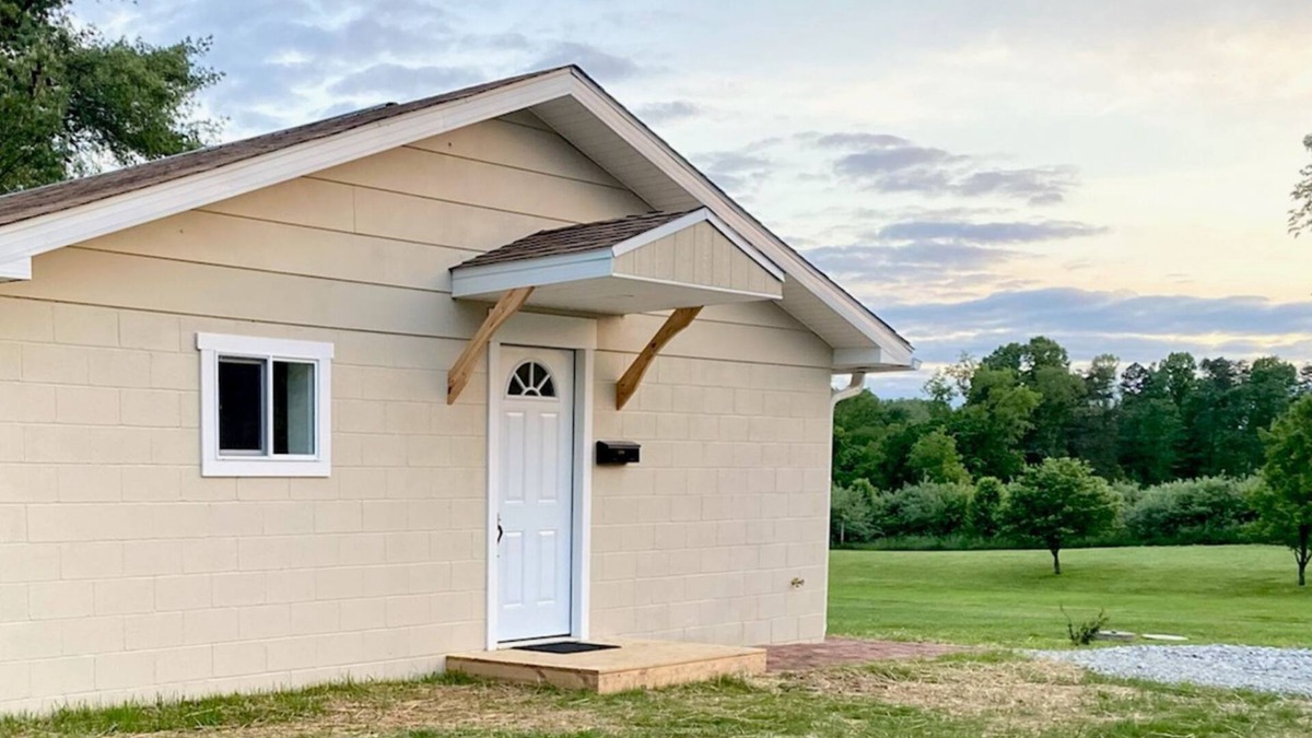Belpre House | Home in Belpre