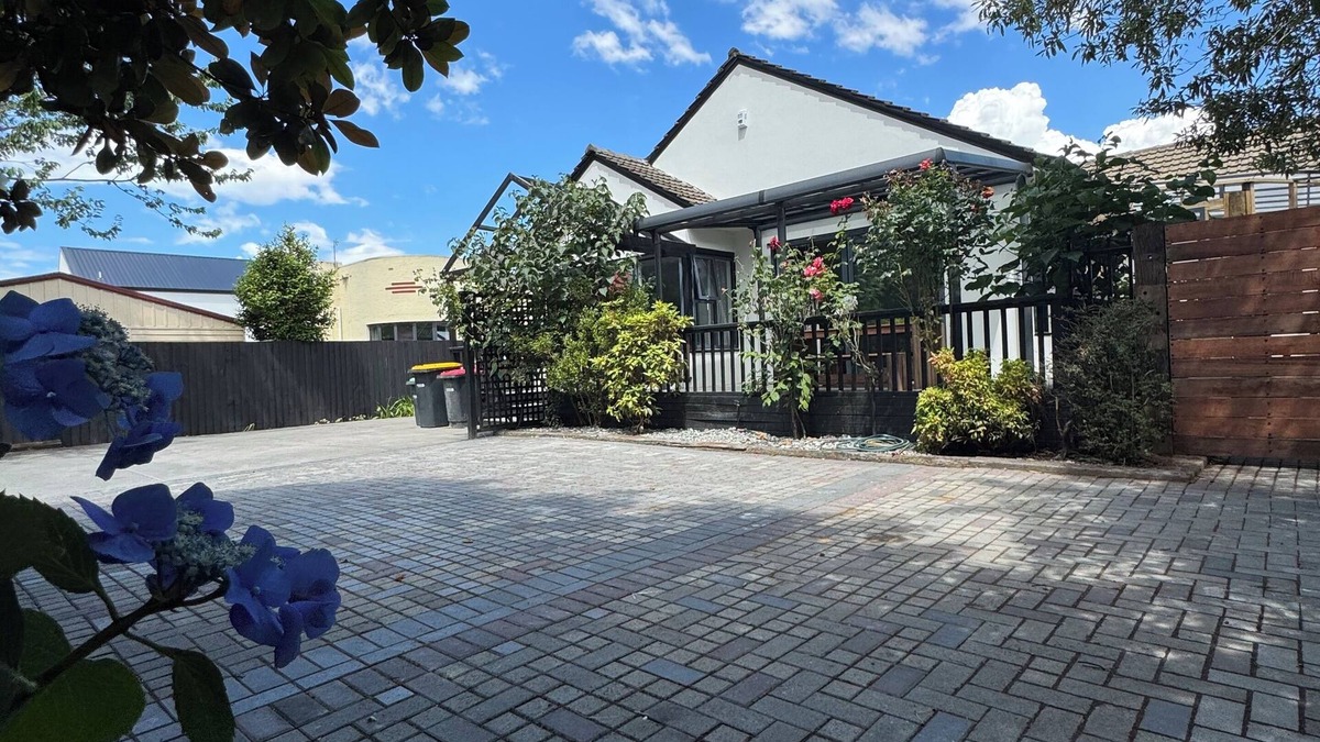 Christchurch City Centre House | Home in church corner