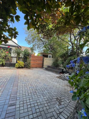 Upper Riccarton Villa | Home in Church corner