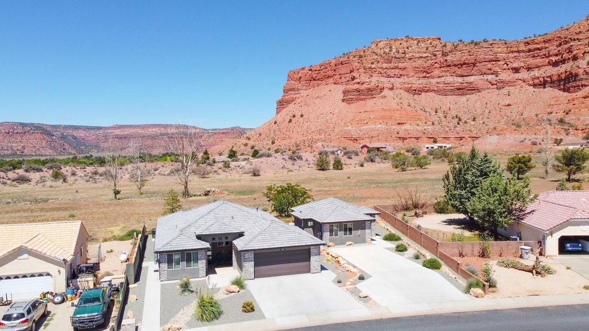 Kanab House | Home in Kanab Near Zion & Bryce! Private hot tub!