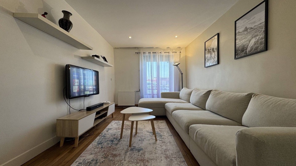 Heuze - Saint-Georges House | Home in Le Mans near 24 Hours Circuit
