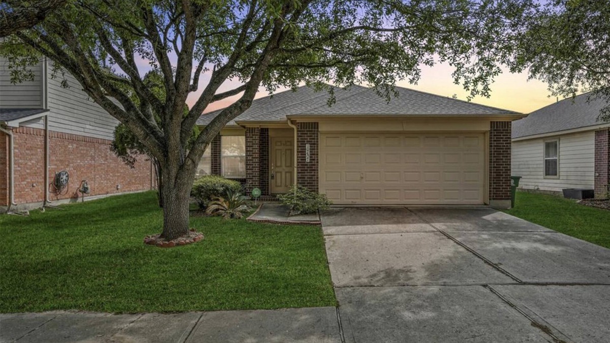 Southbelt/Ellington House | Home in the Heart of Houston