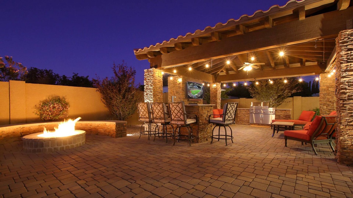 Estate Grove Valencia Est House | Home in the heart of Mesa, Heated Pool, family-friendly