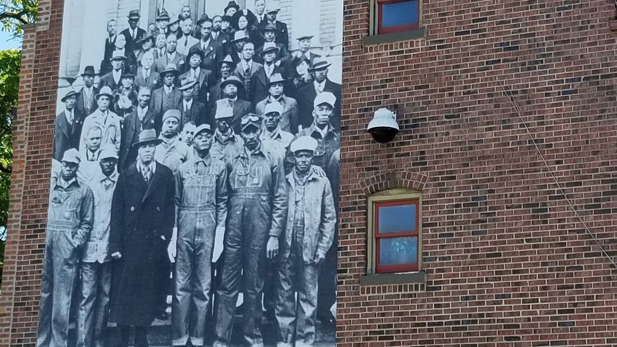 Pullman House | Home in the Historic Town of Pullman