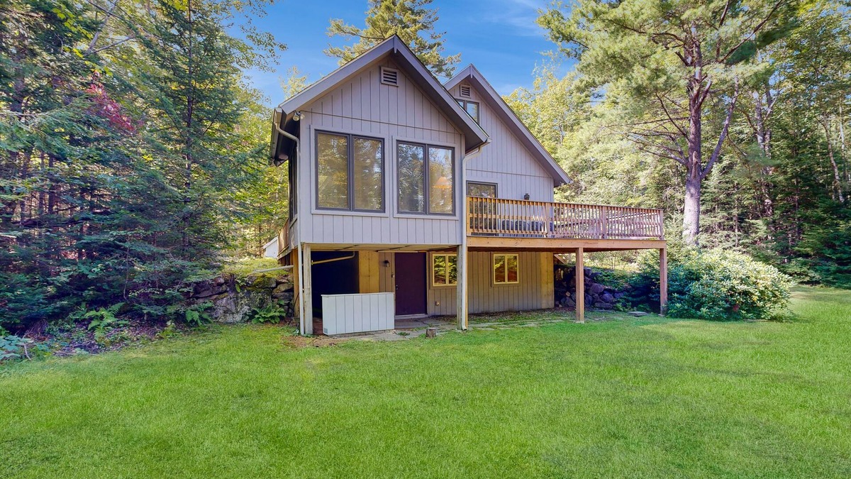 Franconia House | Home in the woods with a large deck, Ping-Pong table, & W/D