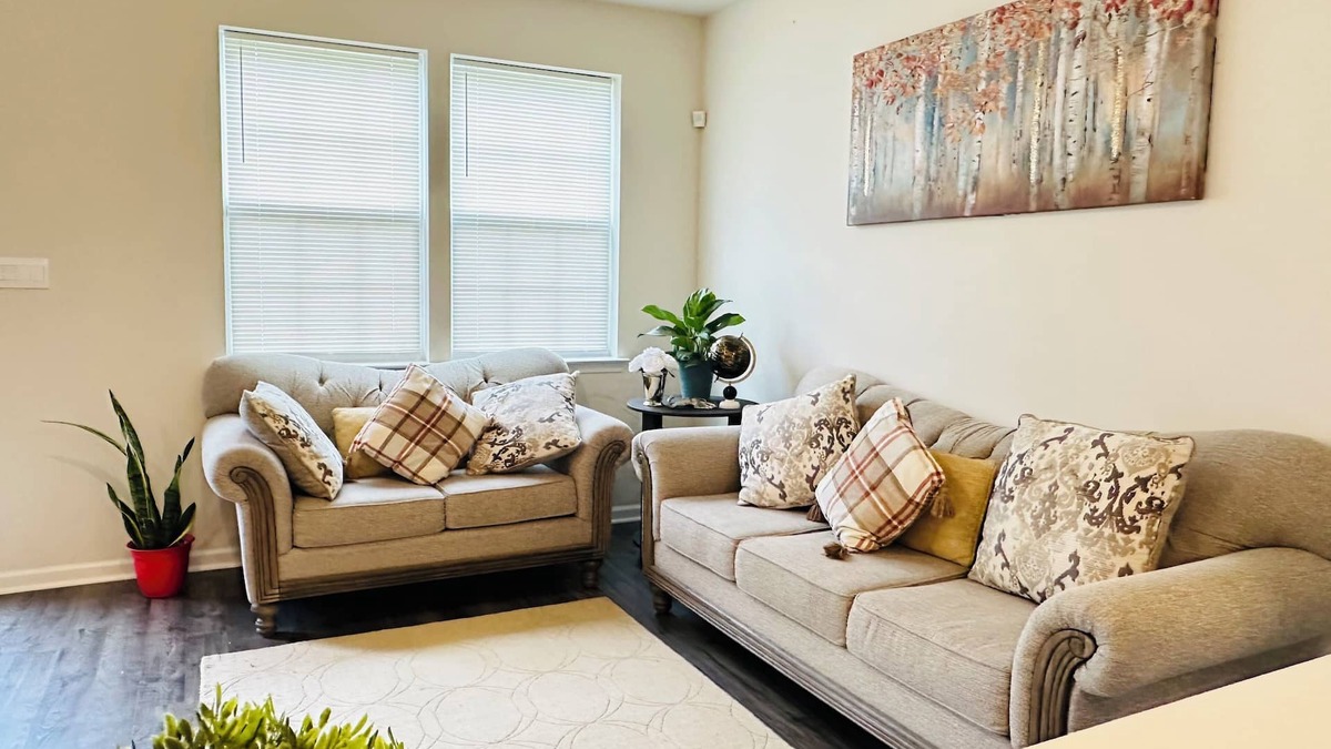 Sicklerville House | Home in Winslow Township, 3BR-2.5BA, Pets , Newly Built in 2023 ,fully furnished