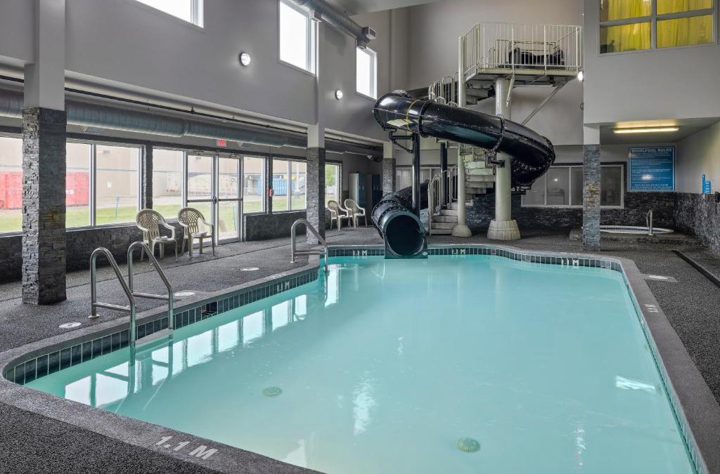 Regina Hotel | Home Inn & Suites Regina Airport