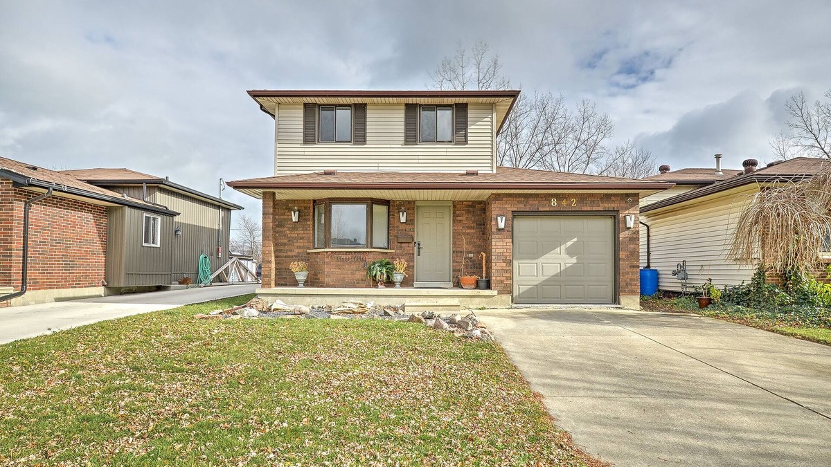 Woodslee House | Home is where the heart is